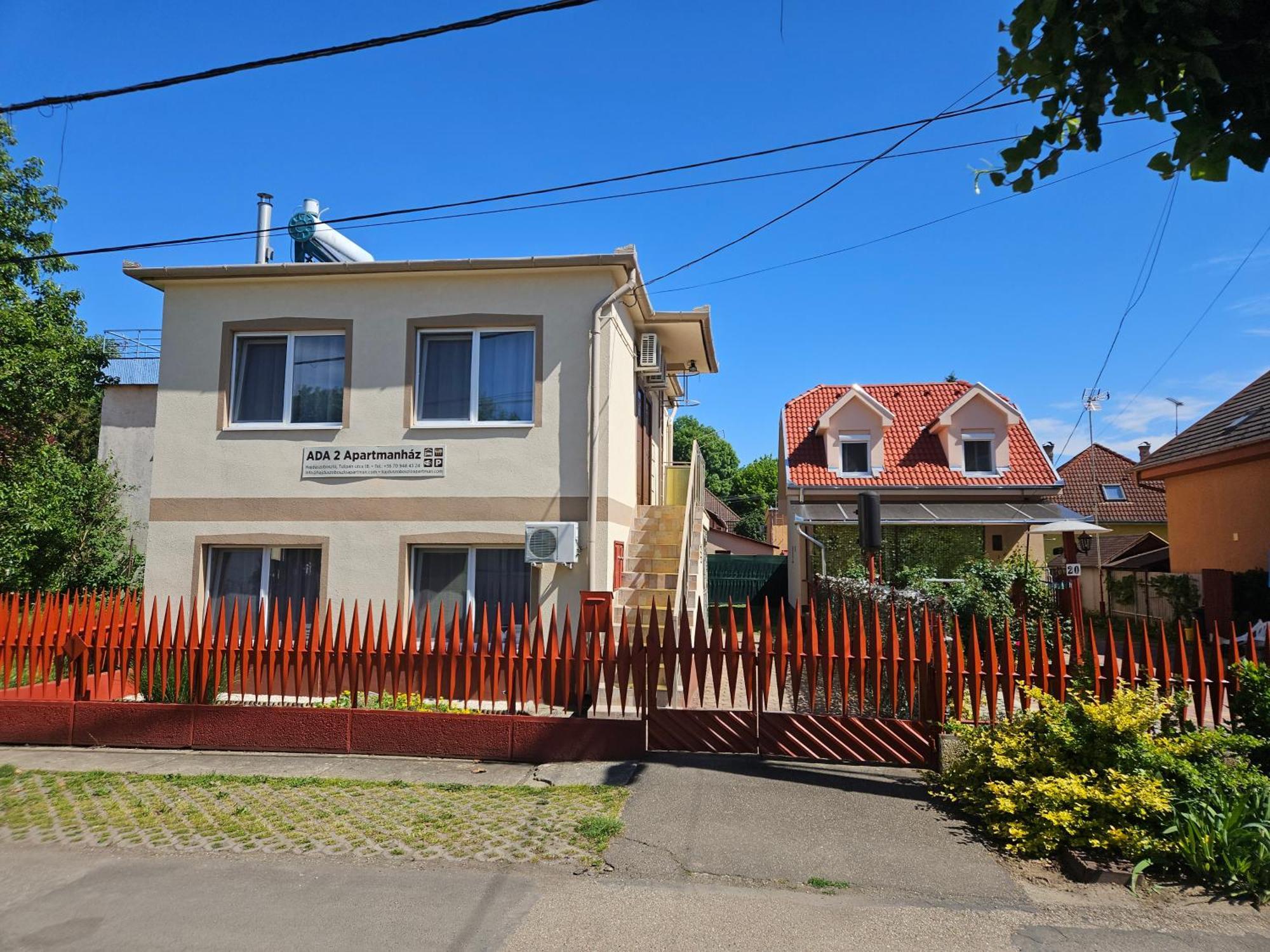 ADA 2 Apartmanház Hajdúszoboszló Exterior foto